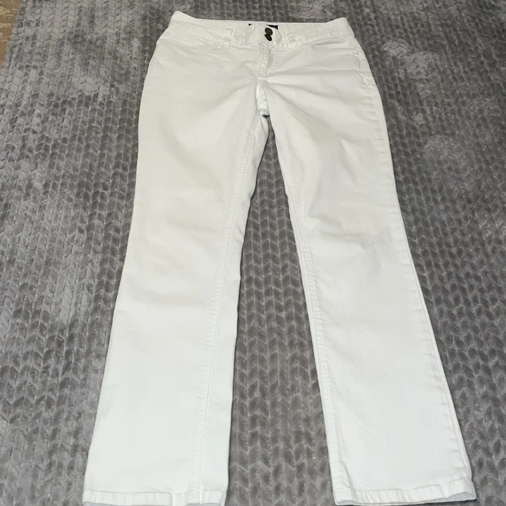 LRL Lauren Jeans Co Ralph Lauren White Jeans.  Size 8.
